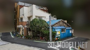Угол старого японского квартала с синим домом