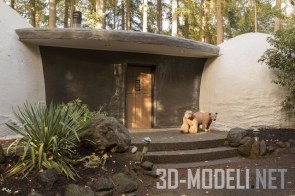 Причудливый дом в лесу в Орегоне