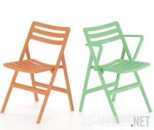 Складные пластиковые стулья