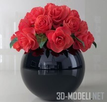 Букет роз в круглой черной вазе
