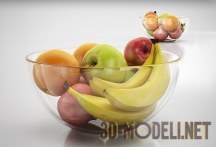 Стеклянная миска с фруктами