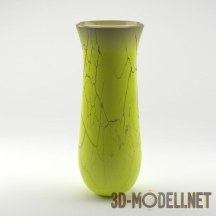 Керамическая ваза с трещинками