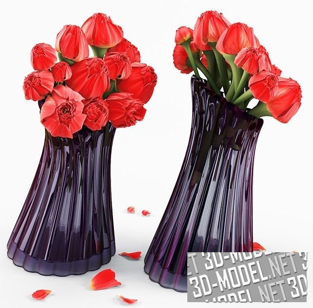 Красные и бежевые цветы в вазах